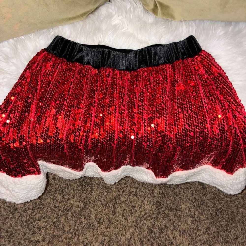 Holiday Red Sequin‎ Skirt with Black Waistband. GENTLY USED Sz XS